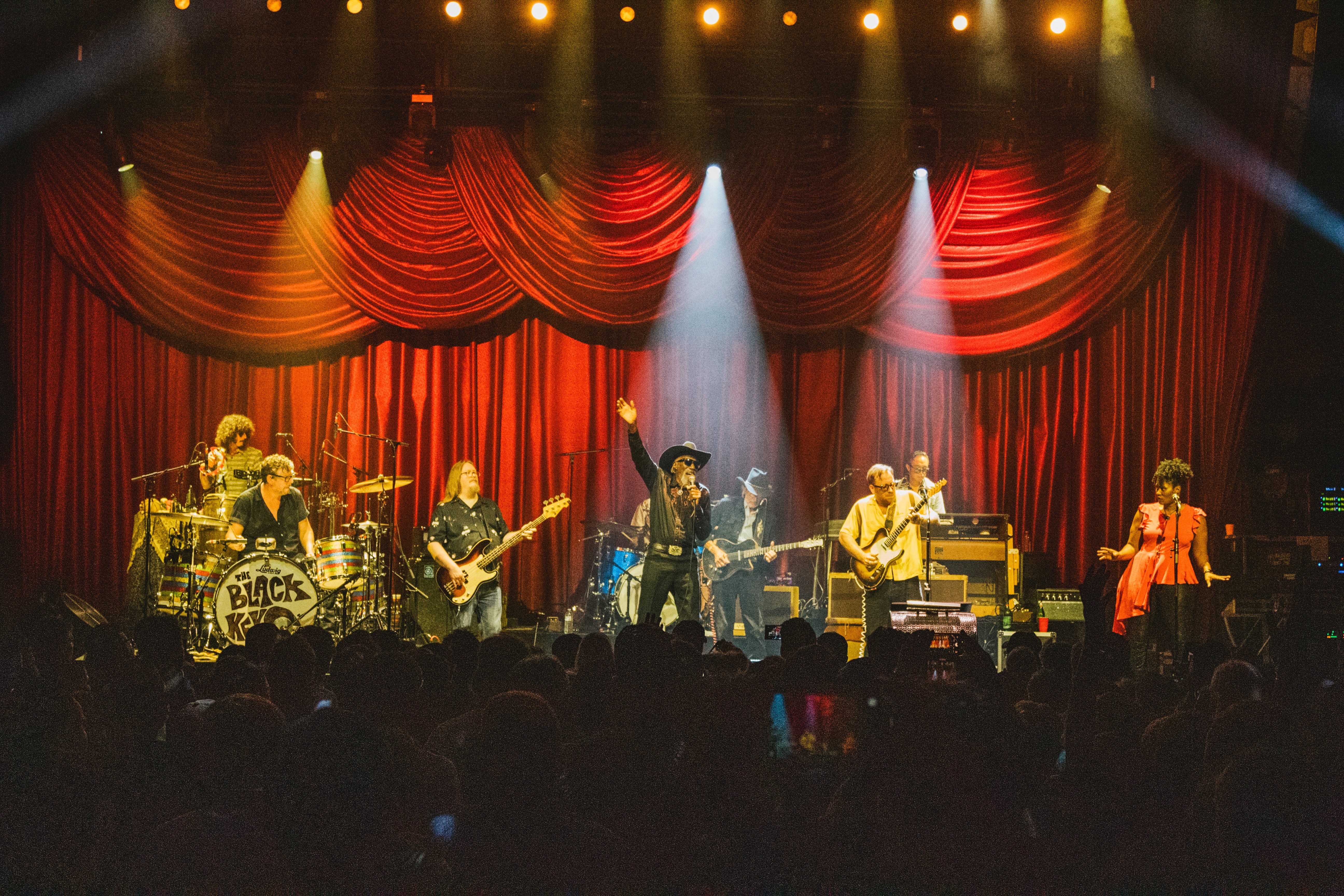The Black Keys headline Tell Everybody! Album Release Show at Brooklyn Bowl Nashville